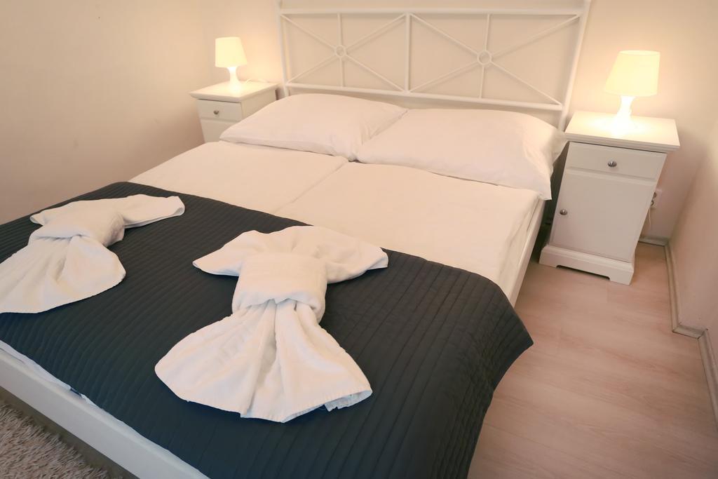 פראג Apartments Pushkin חדר תמונה