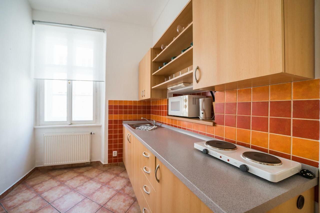 פראג Apartments Pushkin מראה חיצוני תמונה