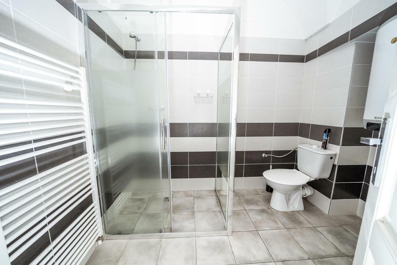 פראג Apartments Pushkin מראה חיצוני תמונה